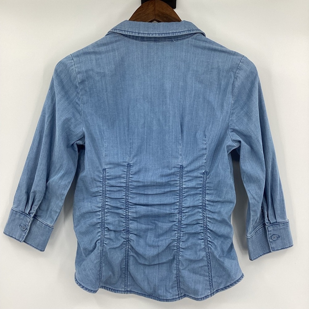 White House Black Market Light Blue Ruched Button-Front Chambray Shirt - Picture 4 of 14